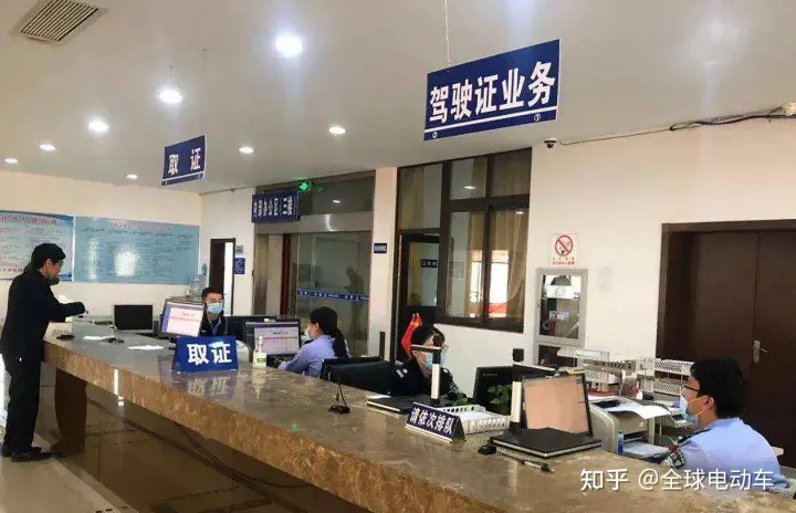 C1、C2驾驶证迎来3项新调整，事关新老车主，驾驶人有福了-c2驾照最新改革