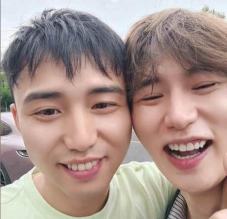 童锦程第三家公司开业，两位大哥凌晨狂点数十瓶黑桃A，一瓶8000（童锦程原名）