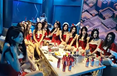 祖师爷终于被治了！童锦程为拳赛提前特训，结果被爆锤画面舒适（童锦程9.23直播）