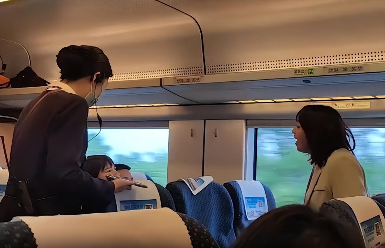 婴儿高铁上哭闹，女子与宝妈对骂：带个娃不得了？年轻人戾气真大-婴儿机票怎么和大人一起购买