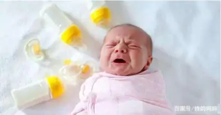 宝宝身体出现这3个特征，说明被“喂养过度”了，宝妈要及时止损-婴儿过度喂养是什么意思