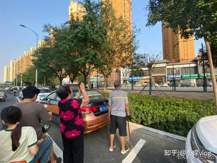 保定警方通报儿童坠楼事件：母子两人抢救无效死亡，涉案男子被控制-保定幼童坠楼