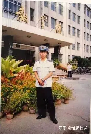 川籍首位航天员叶光富：从寒门到飞天，数十年磨一剑，首战太空（航天员叶光富介绍）