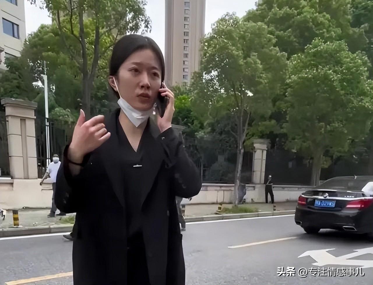 武汉被撞小学生身亡，母亲坠楼随他而去，她算是合格的母亲了吗？-武汉老师开车撞死学生