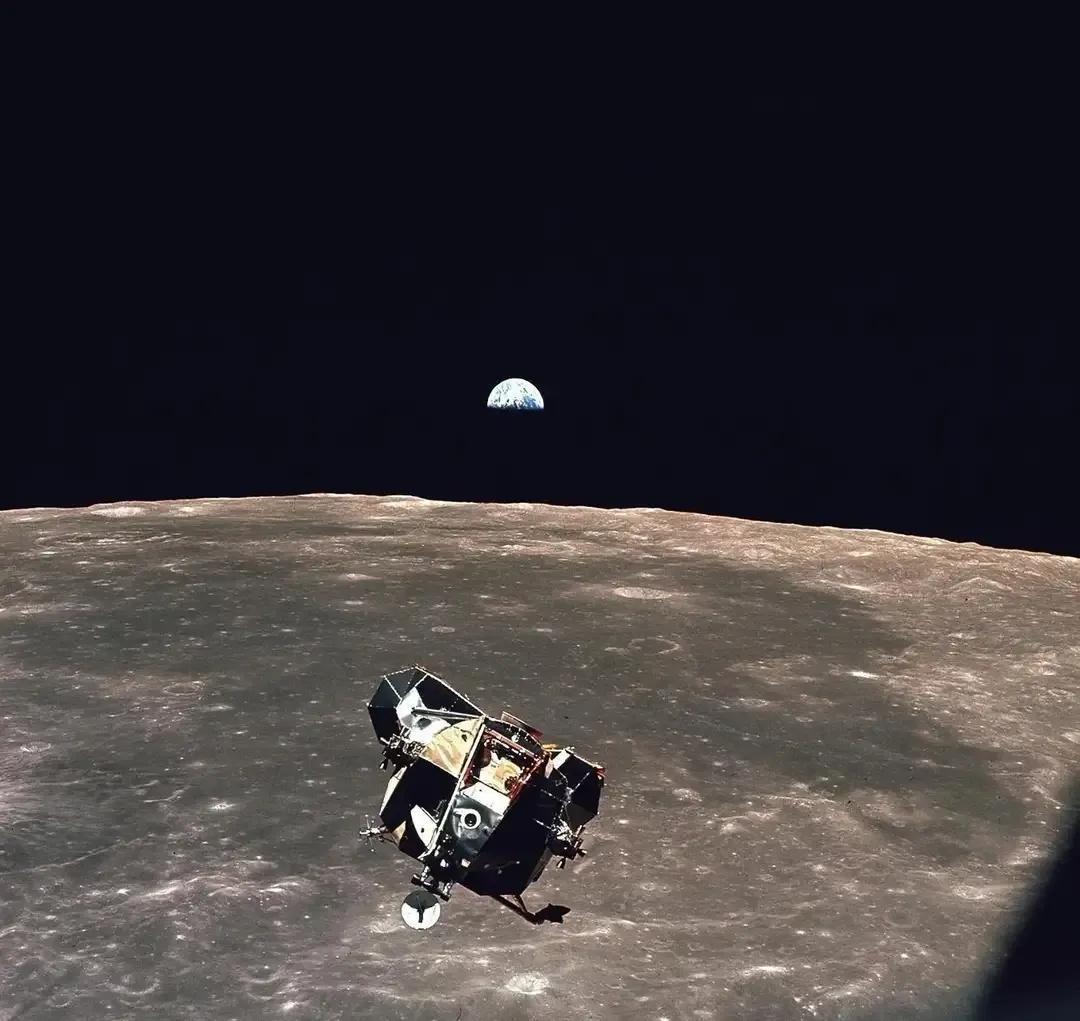 叶光富、王亚平和陈冬最有可能成为中国首批登月团队（首批登上月球的人）