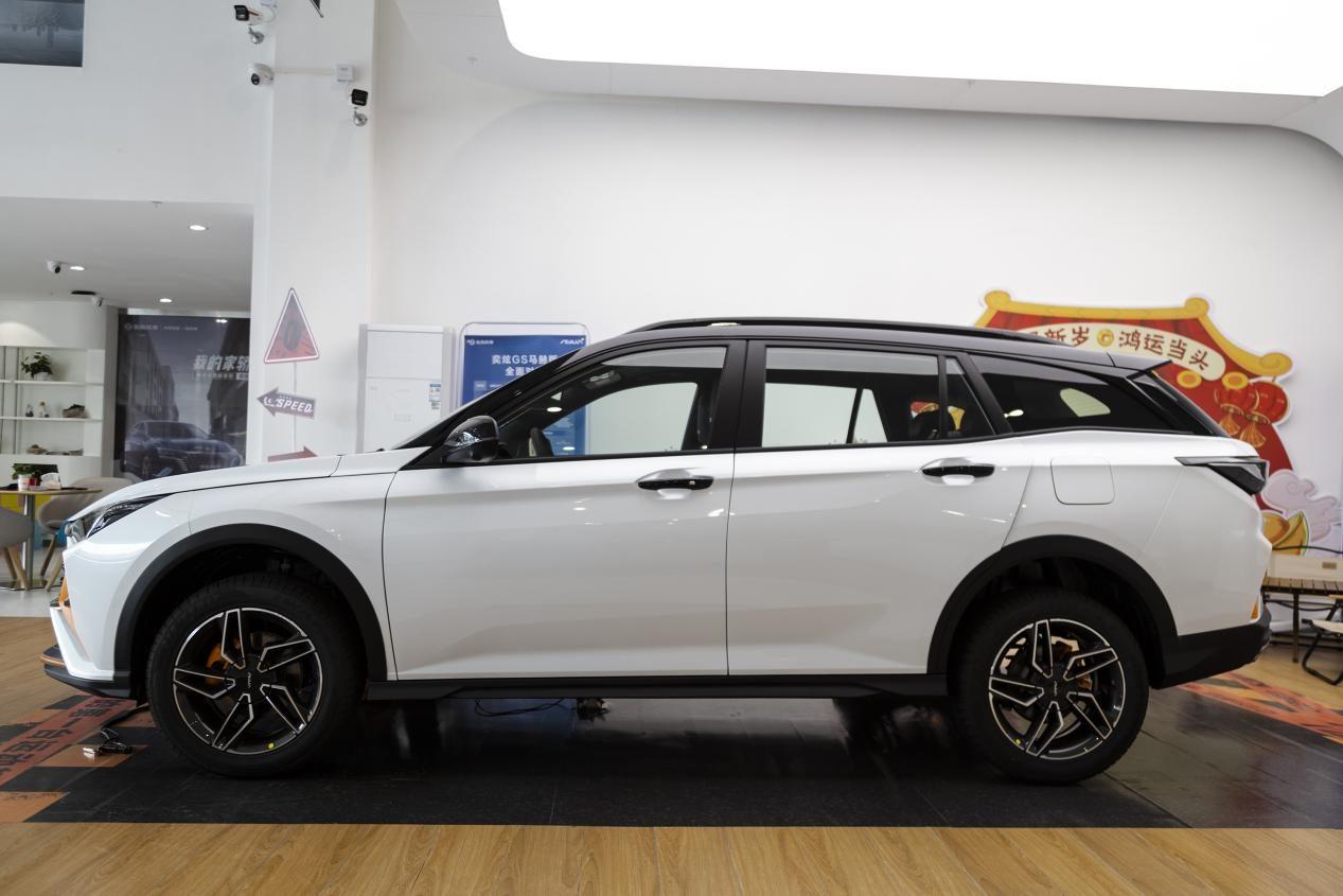 到店实拍奕炫GS马赫版：顶配不到10万，内外全面升级，配置有惊喜-奕炫gs2021款230T自动追星版