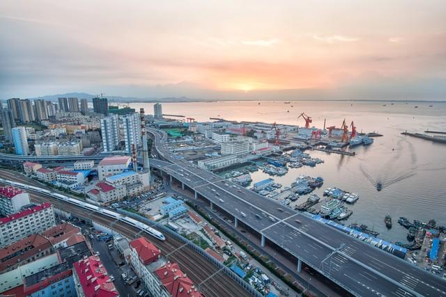 中国“最宜居”的3座城市，大连第一，青岛第二，第三应该是谁？（2021中国最宜居城市）