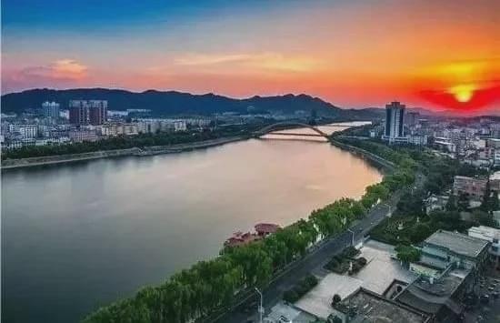 全国十大宜居城市，大多分布在南方，你的城市有没有上榜？（中国十大宜居城市2016年）