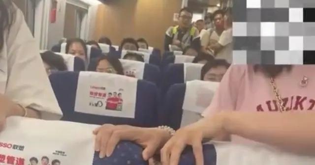 女子遭掌掴还手，警方认定“互殴”？被打能否反击？-一女子被扇耳光