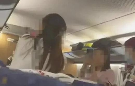 女子遭掌掴还手，是正当防卫还是互殴？被打能否反击？律师解读-女子扇巴掌锦标赛