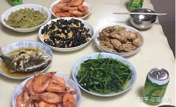 一位妈妈发布的高考前后饭菜对比图，网友：太真实！-高考前后伙食对比图