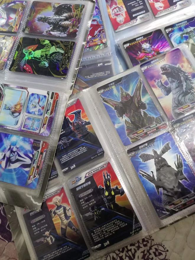 售价1元~1000元，奥特曼卡牌让小学生疯狂着迷，你怎么看？（奥特曼卡片视频卡歌）