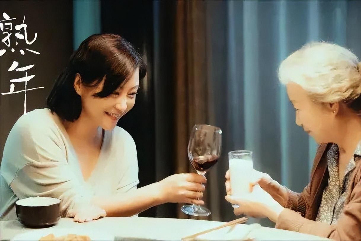 《熟年》大结局：三对夫妻圆满，春梅和倪伟强留下一个遗憾-电视剧熟年人物关系