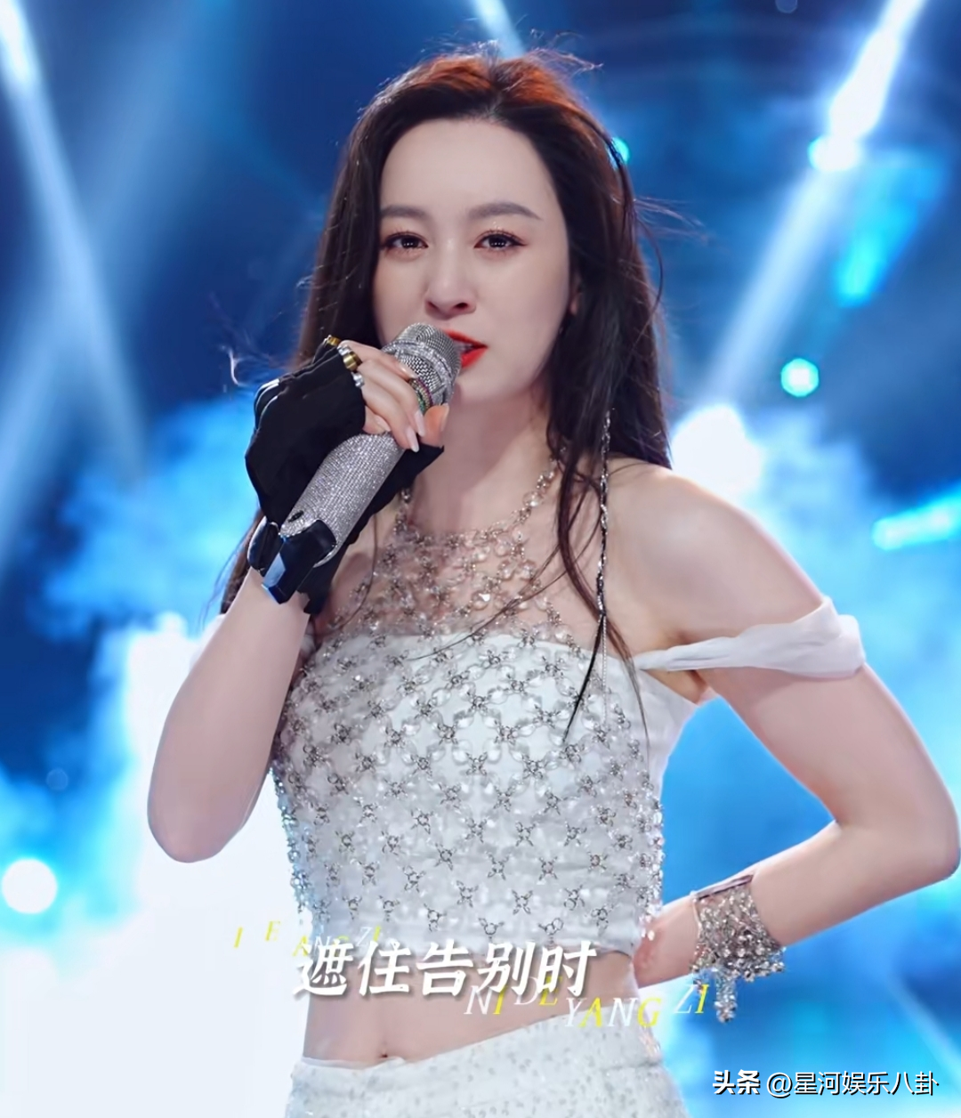 40岁唐艺被27岁小伙求婚，存款5000万，8公司9别墅奔驰宝马随便开（唐艺专访视频）