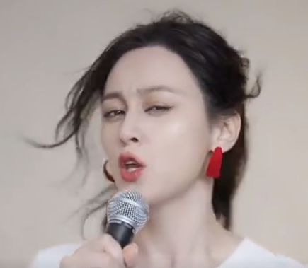 唐艺：“抖音网红一姐”，拥有4000万粉丝，上综艺却惨遭评委痛批（抖音网红唐艺简介）