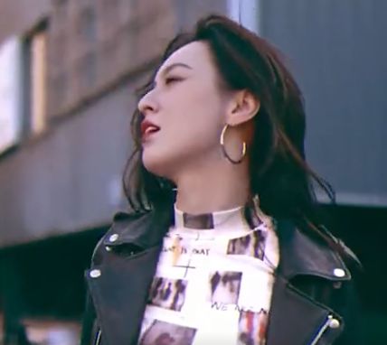 唐艺：“抖音网红一姐”，拥有4000万粉丝，上综艺却惨遭评委痛批（抖音网红唐艺简介）