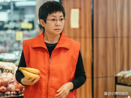 《熟年》看懂了红艳转行卖保险，才明白二琥为何自杀而亡！-熟龄怎么读