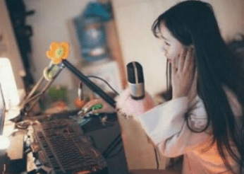 安徽大时代：揭秘直播骗局 月入百万千万基本是骗！-直播大哥套路骗局