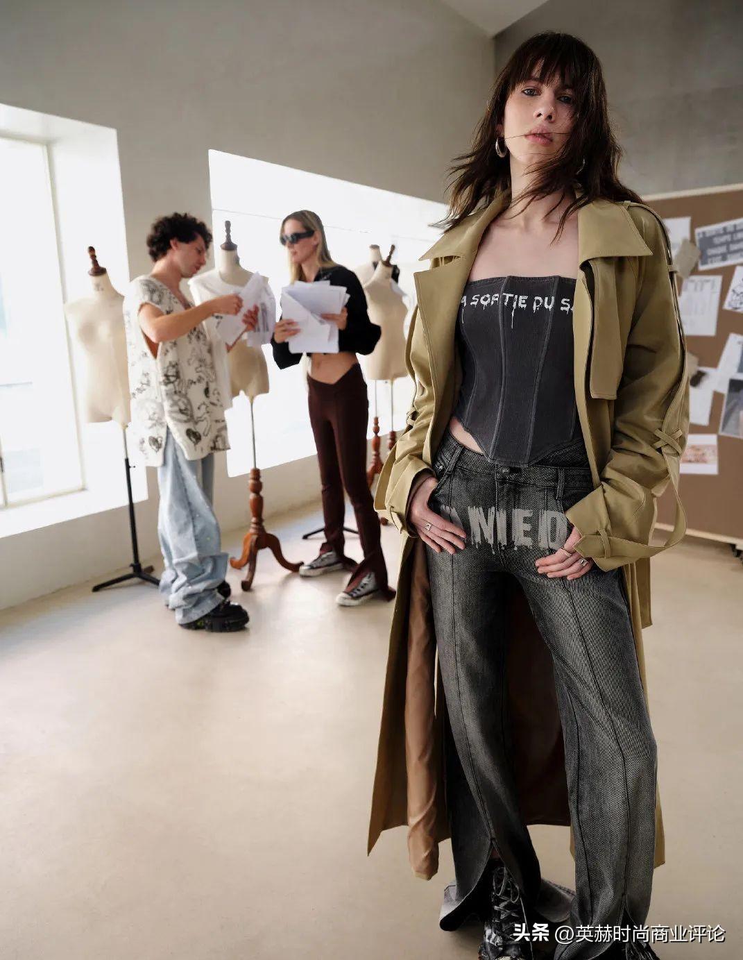 一年开出43家门店，UR成功逆袭优衣库（ur有多少门店）