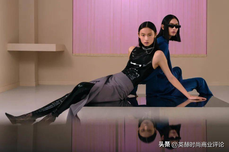 一年开出43家门店，UR成功逆袭优衣库（ur有多少门店）