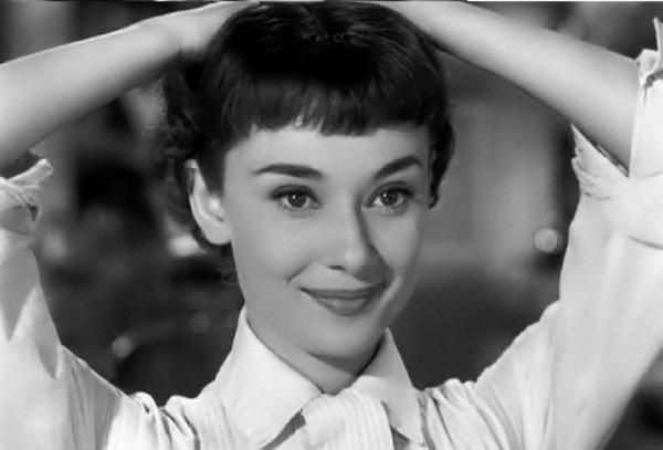 世界公认的四大美女：赫本位列榜首，中国一人上榜，你被谁惊艳到了？（世界全球公认四大美女）