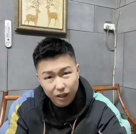 赛车手张雷车祸去世，车身受损严重，身价过亿留下两个儿子-张雷为什么退出