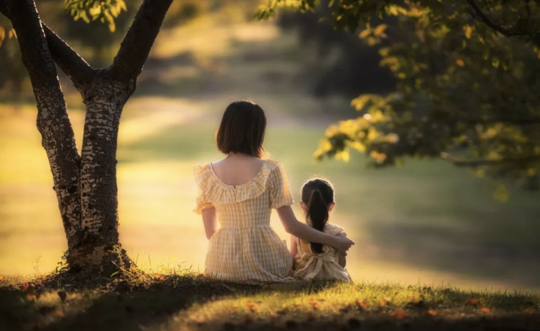 母亲节：你和母亲的关系，就是你和世界的关系-你和你母亲的关系决定你和世界的关系怎么理解