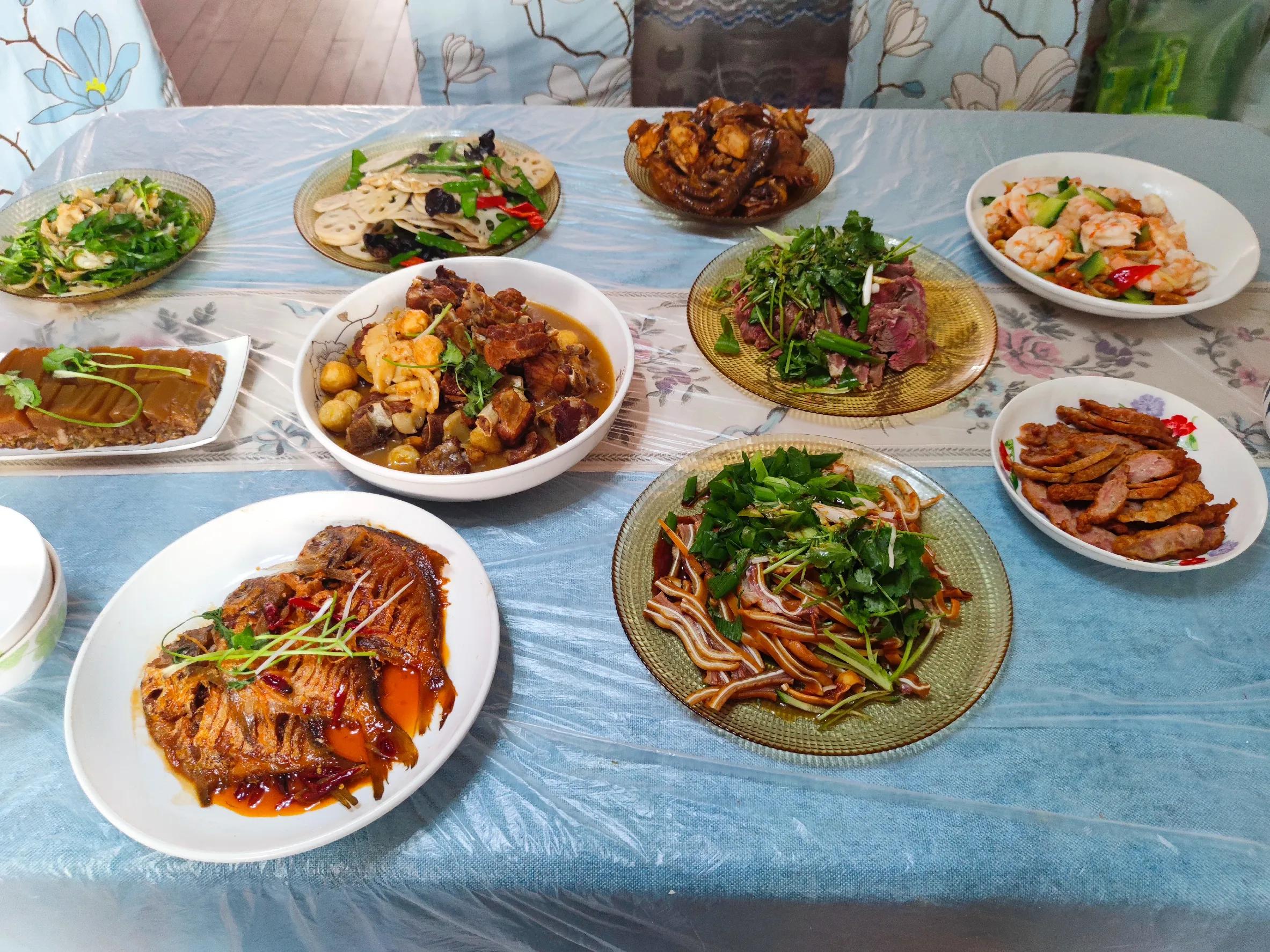 明日母亲节，不论多忙，4件大事别忘了做，感恩父母，妈妈更开心-明天是母亲节应该吃什么