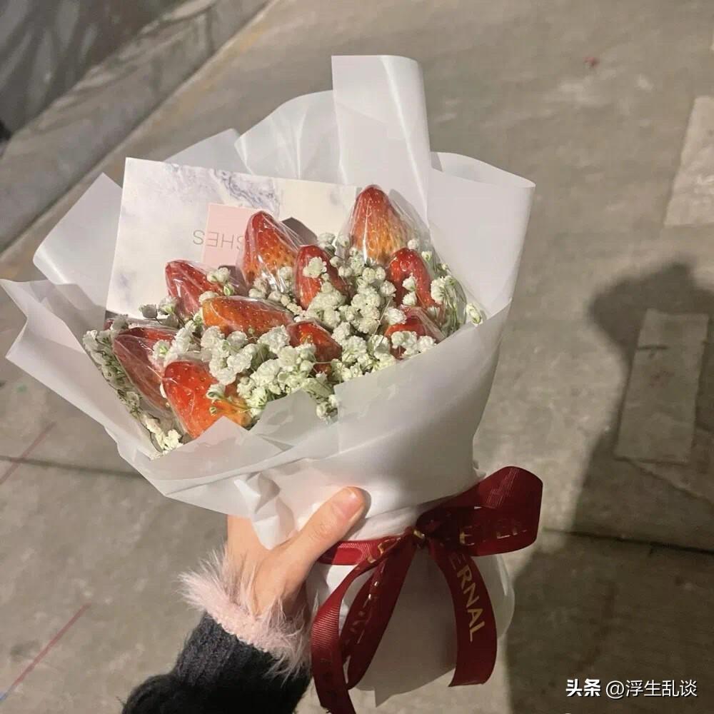 甜度爆表的520浪漫文案，送给自己的另一半-情侣520句子