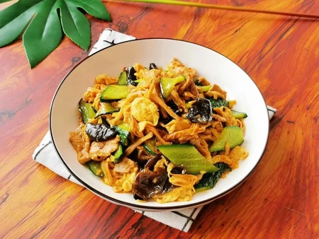 小满节气，天越来越热了，别忘吃这“健脑菜”，清热除湿补营养（小满节气喝什么汤好）