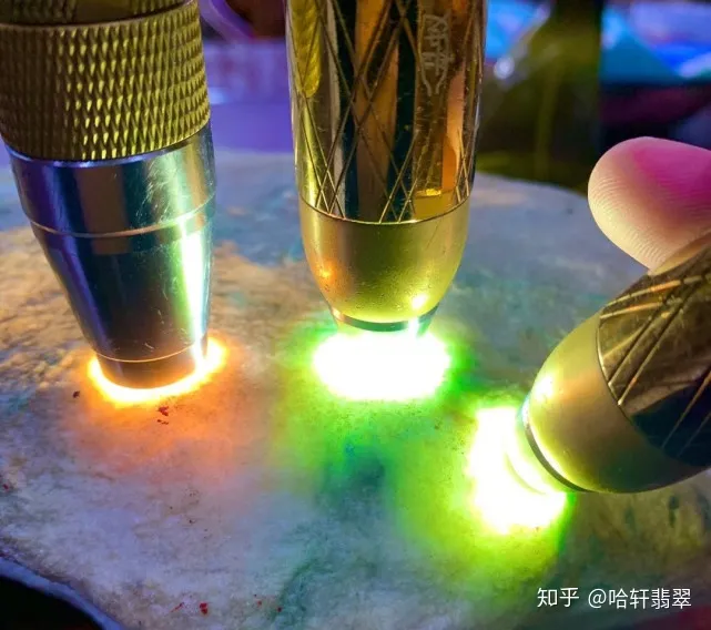 翡翠原石真假辨别方法，你都知道哪些？（翡翠原石怎么看真假 鉴别方法）