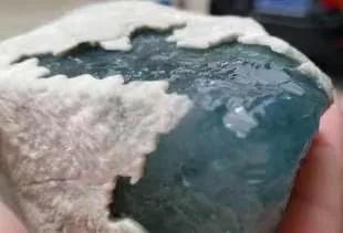 翡翠原石的鉴别 从以下几点开始（翡翠原石鉴定方法简单）