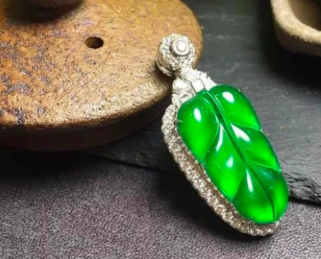 什么是翡翠的老种和老色？我们又该如何进行鉴定呢？（翡翠老翡翠）