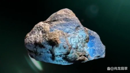 什么是新厂翡翠原石和老坑翡翠原石（翡翠原石新场料）