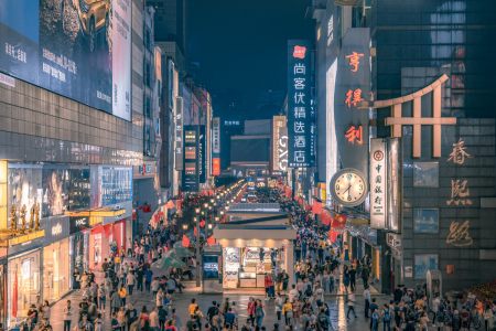 五一长假来临：年年骂调休，为何仍无法摆脱它的困扰？-五一长假即将来临