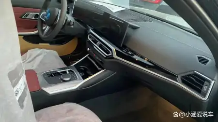 亮点是什么？配2.0T+8AT+运动设计！带你看2023款宝马3系！（2022年宝马3系新款）