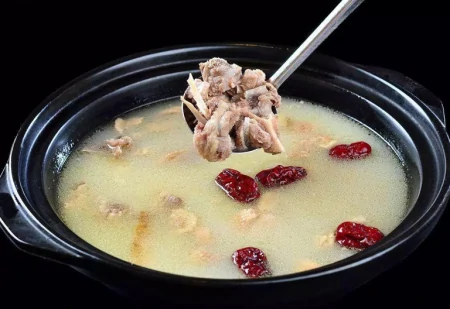 “冬至饺子夏至面”，今日冬至，“吃3样，忌3事”，老传统别忘了-冬至的饺子