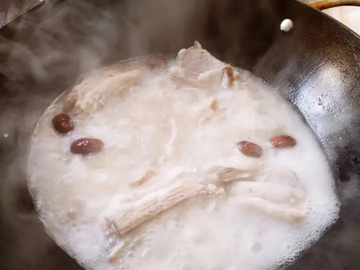 夏至来临，别忘了“补阳气”，吃2果食3肉-补阳气的食品有哪些