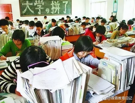 2023年四省联考作文题目出炉，4个省份3个版本，看似简单实则不易（2022高三联考作文目的与过程）