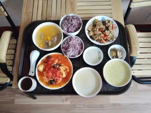 月子餐30天，每天的详细食谱安排（回顾篇）（月子餐30天,每天的详细食谱安排(回顾篇)）