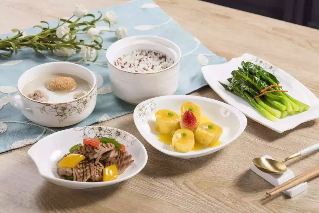 超全30天坐月子食谱，顺产、剖腹产都有！大家赶快收藏！（产妇月子餐30天菜谱）