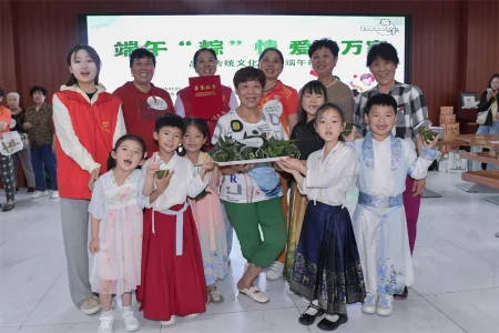 海州区新海街道：悠悠粽叶香 浓浓端午情 爱心送到家-海州区新海街道党工委书记