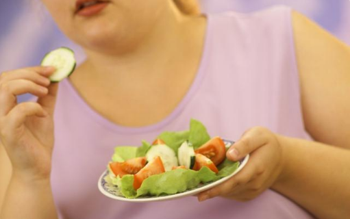 出了月子怎么减肥？减肥月子餐30天食谱，减重瘦出性感美（出了月子节食减肥会反弹吗）