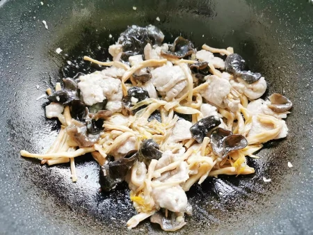 小满节气，天越来越热了，别忘吃这“健脑菜”，清热除湿补营养-小满节气中医养生