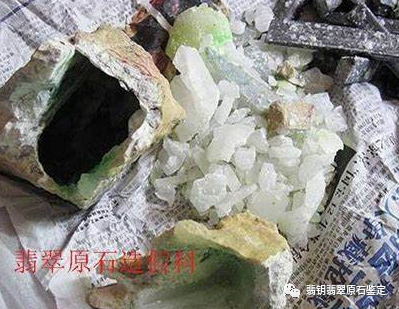 《拒绝买假翡翠！购买翡翠原石你需要注意这些》-翡翠原石怎么作假?