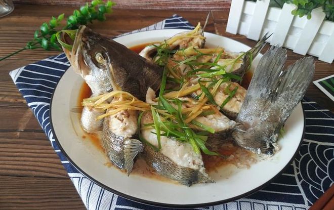 孩子是高考状元，家长透露：经常给孩子吃这食物，能提高记忆力（娃儿高考吃什么好）