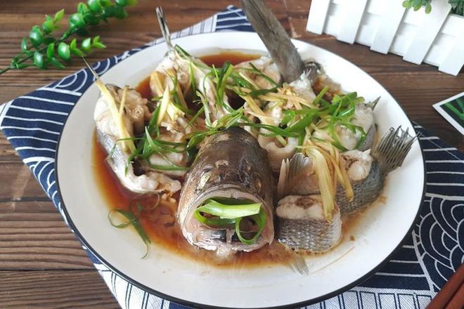 孩子是高考状元，家长透露：经常给孩子吃这食物，能提高记忆力（娃儿高考吃什么好）