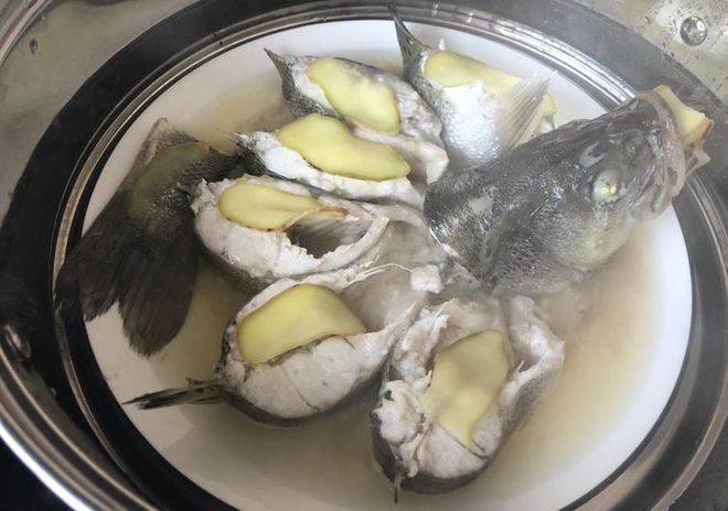 孩子是高考状元，家长透露：经常给孩子吃这食物，能提高记忆力（娃儿高考吃什么好）