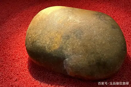 翡翠原石，不同的皮壳是怎么来的-翡翠的皮壳种类和识别图片