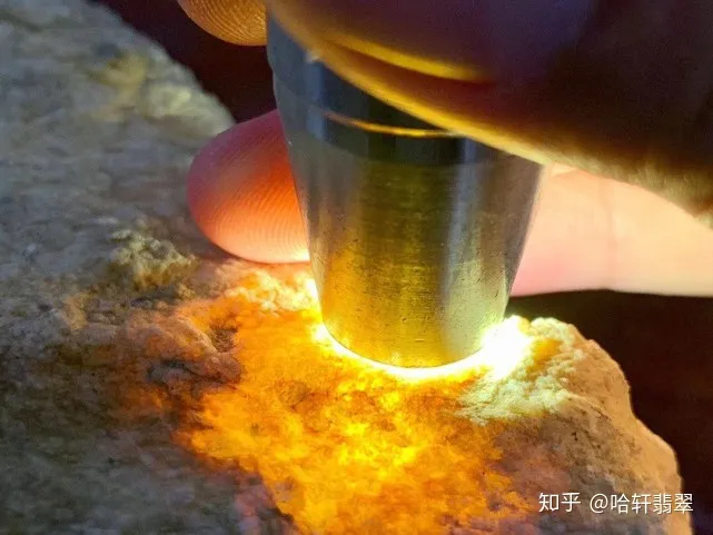 翡翠原石真假辨别方法，你都知道哪些？-翡翠原石怎样鉴别图解